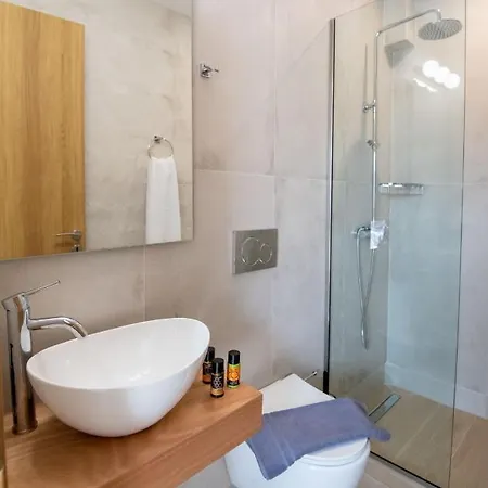 Dodo's Residence, Heated Pool & Jacuzzi! Melidhonion (Rethymno)