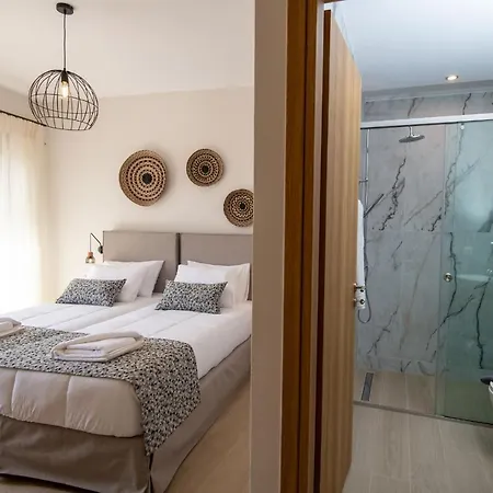 Willa Dodo's Residence, Heated Pool & Jacuzzi! *